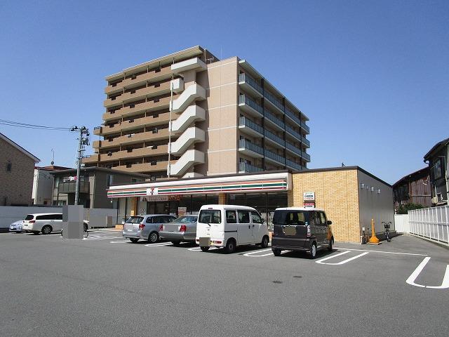 コンビニ　セブンイレブン新潟上大川前通4番町店（コンビニ）まで203m
