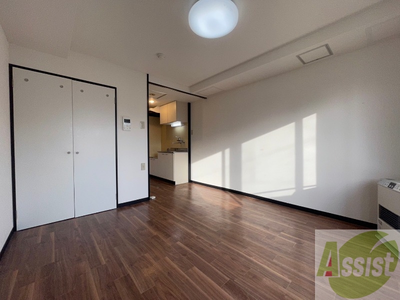 居室・リビング　広くてキレイなお部屋が広がっていて、充実した生活が送れそう。