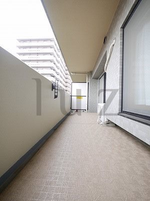 バルコニー　広々としたバルコニー完備！