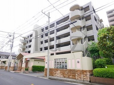 建物外観　2000年築のRCのマンション！