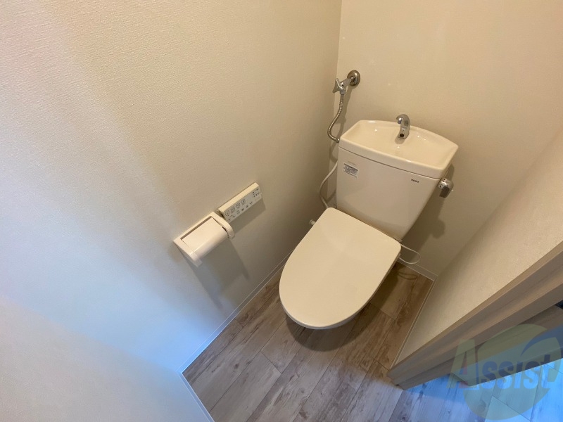 トイレ　トイレです。ウォシュレット付を探している方、おすすめです。