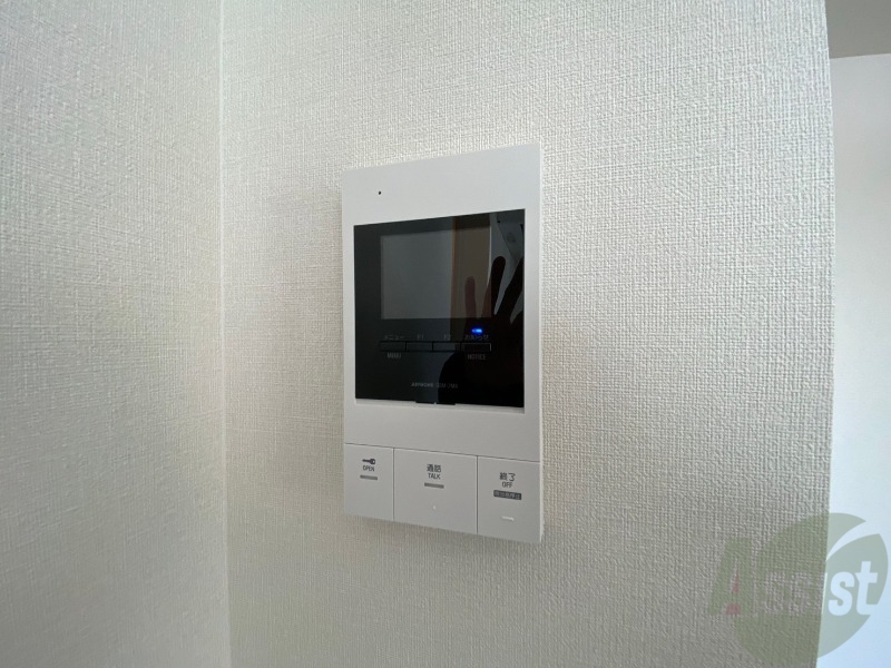 セキュリティ　ＴＶモニター付インターホンです。来客者の顔が見えるので安心！