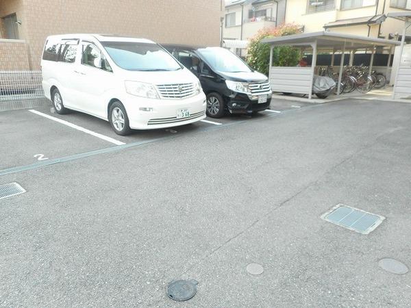 駐車場　駐車しやすい！