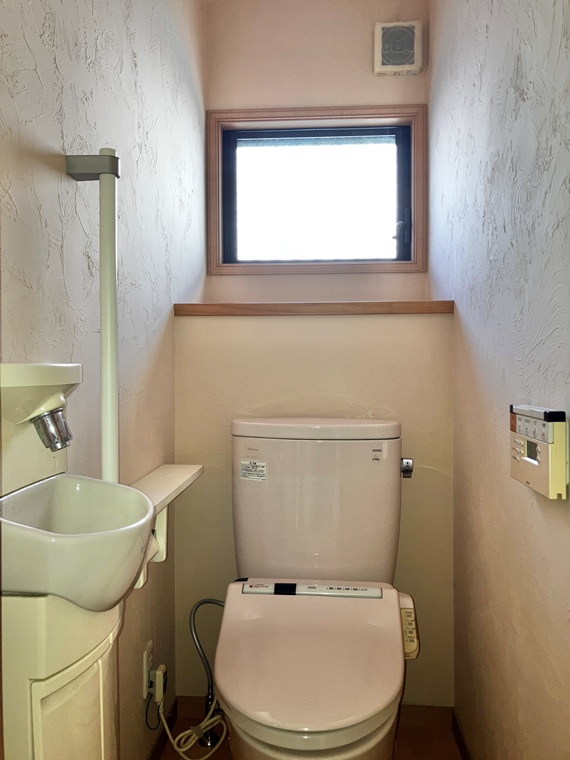 トイレ　コンパクトで使いやすいトイレです