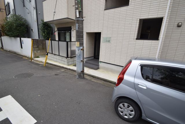 エントランス　毎日通るエントランスはこのようになっています