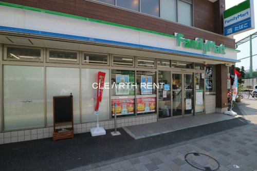 コンビニ　ファミリーマート 麻布運動場前店（コンビニ）まで738m