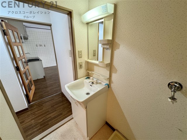 洗面設備　独立洗面台付き！