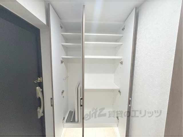 収納　下駄箱