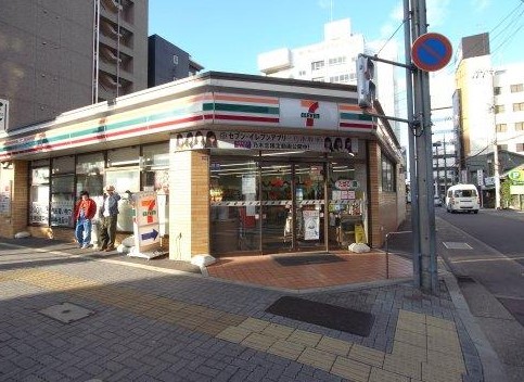 コンビニ　セブンイレブン 名古屋今池駅北店（コンビニ）まで123m