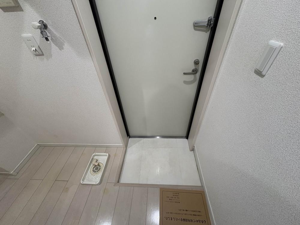 東武東上線 東武練馬駅 徒歩10分 3階建 築12年の玄関写真