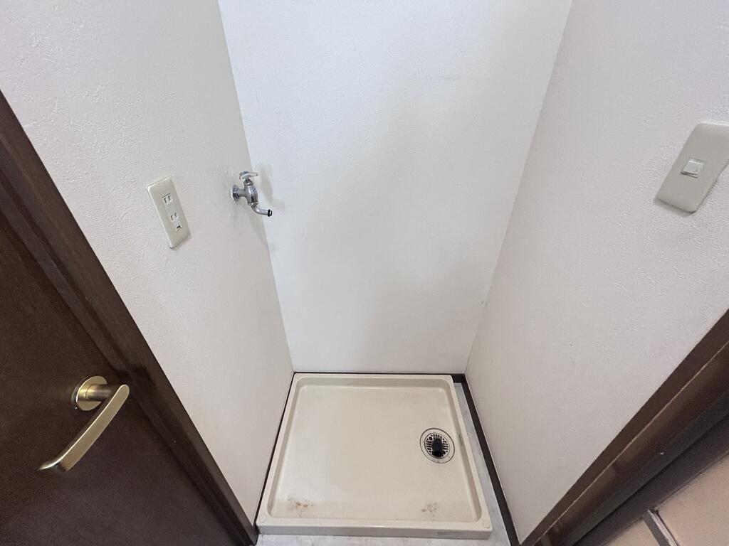 洗面設備　洗濯機置場
