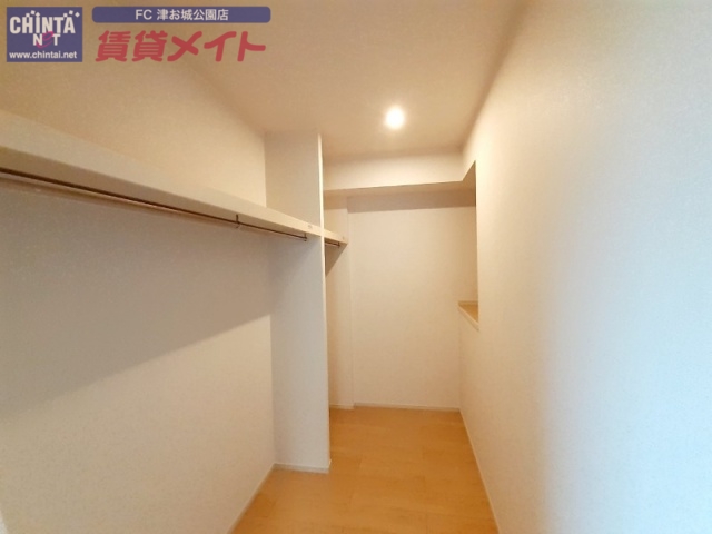 収納　反転タイプ参考写真