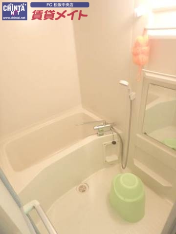 バス・シャワールーム　別部屋のお写真です！