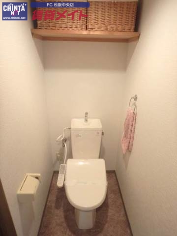 トイレ　別部屋のお写真です！