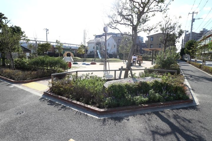 公園　篠崎仲町公園（公園）まで1380m