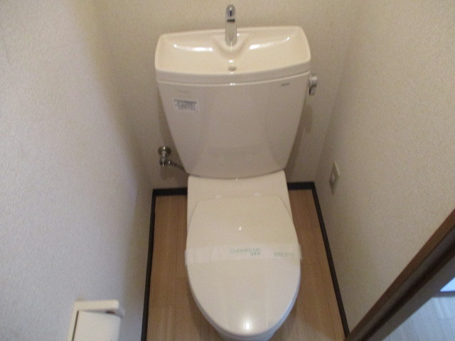 トイレ　きれいなトイレです