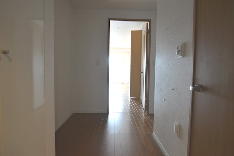 玄関　同建物別部屋の参考写真です。