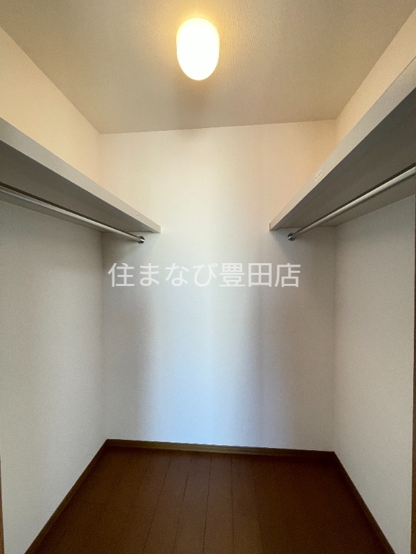 収納　反転・同型タイプ