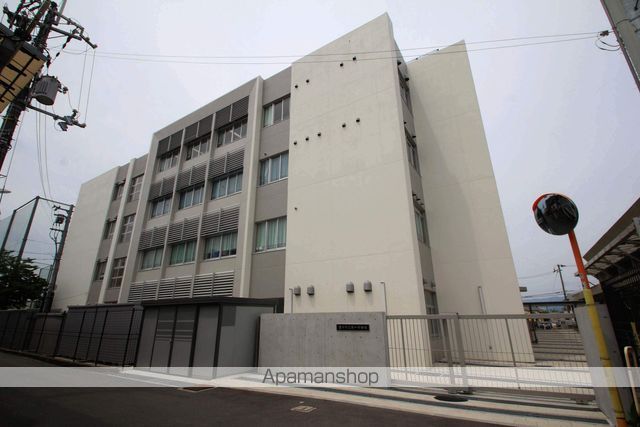 中学校　第一中学校（中学校）まで3064m