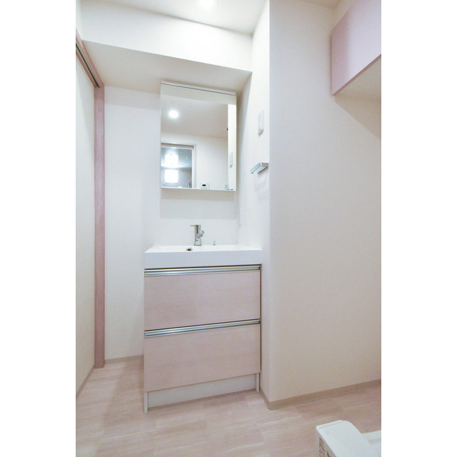 洗面設備　※同間取り別部屋の参考写真です