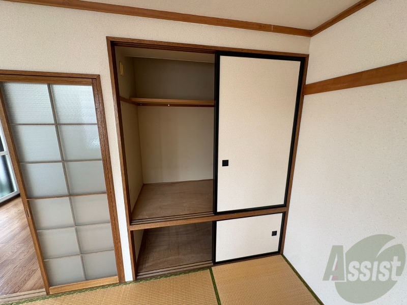収納　寝室の収納です。部屋がすっきり片付きます。