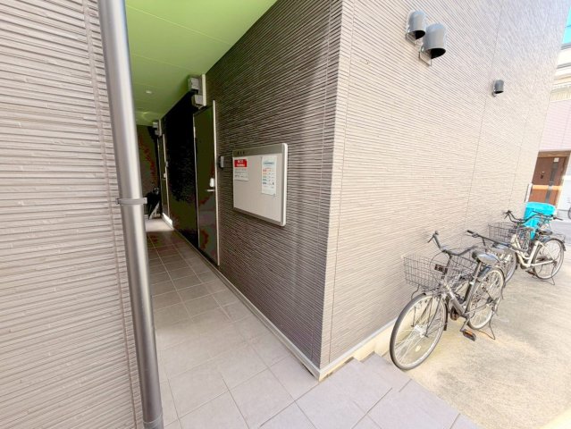 エントランス　綺麗なエントランスです。