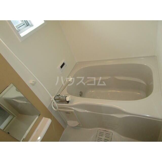 ガレージハウス神宮寺Iの風呂写真