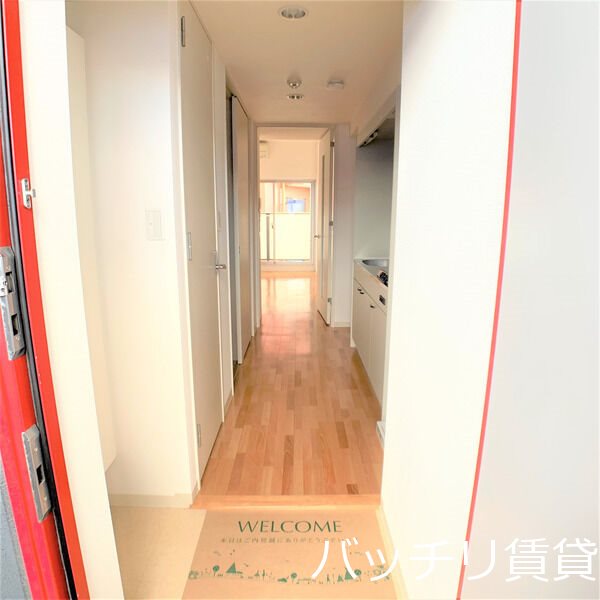 玄関　同型タイプの為、現状を優先致します。