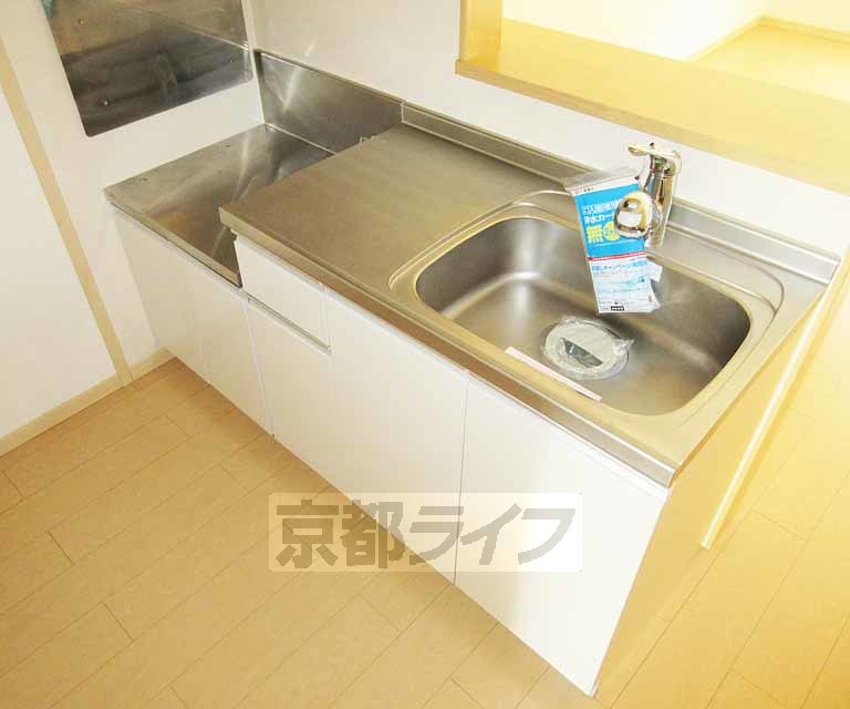 キッチン　使いやすい大きさのキッチンです