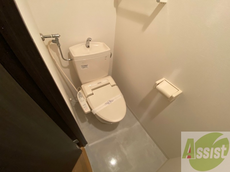 トイレ　トイレです。ウォシュレット付を探している方、おすすめです。