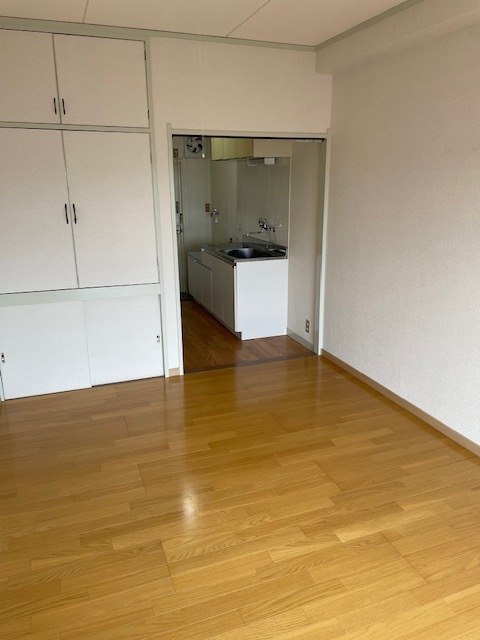 椙本ハイツの居間写真