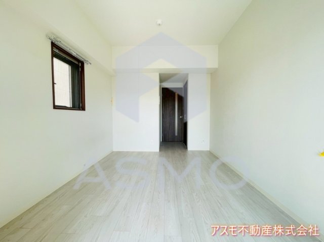 居室・リビング　同マンション別部屋参考写真