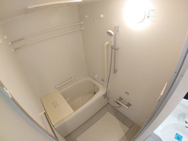 阪急宝塚線 池田駅 徒歩16分 5階建 築28年の風呂写真