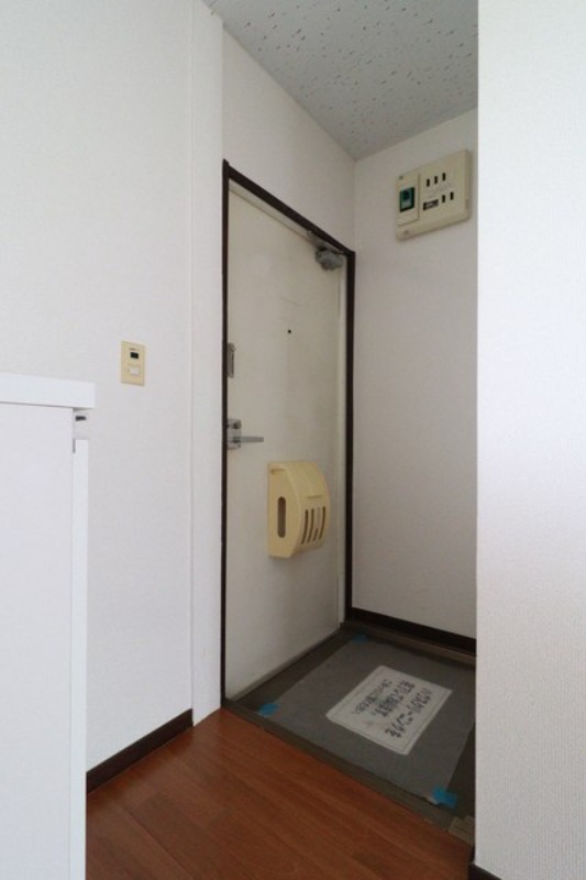 玄関　図面と現状に相違がある場合には現状を優先