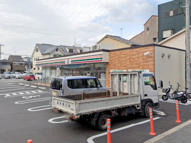 コンビニ　セブンイレブン大阪背戸口4丁目店（コンビニ）まで116m