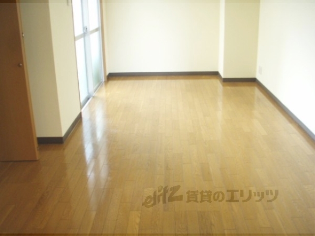 居室・リビング　ぴっかぴかのお部屋です