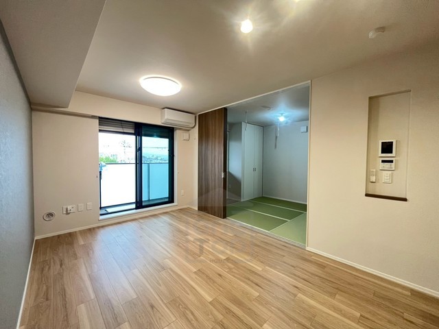 Garden crest箕面船場の居間写真