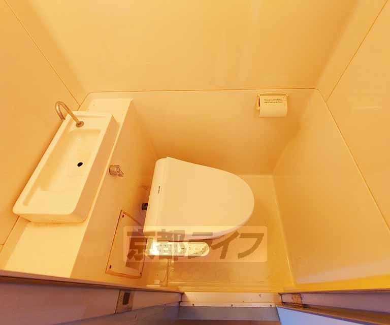 ＪＲ山陰本線 太秦駅 徒歩5分 4階建 築43年のトイレ写真
