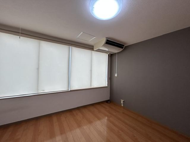 広栄ビルの居間写真