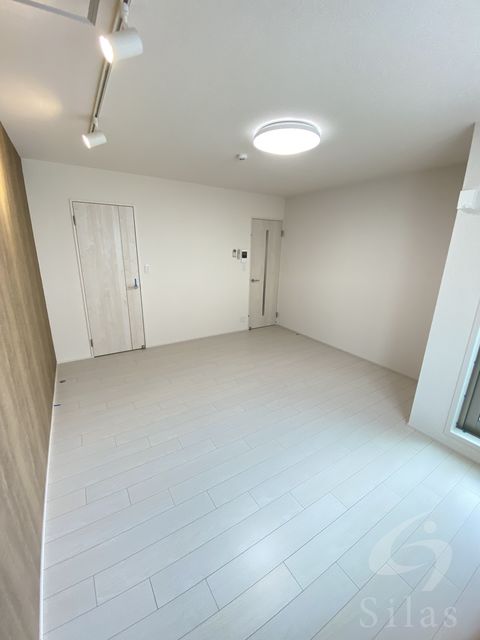 地下鉄四つ橋線 北加賀屋駅 徒歩10分 3階建 築6年の居間写真