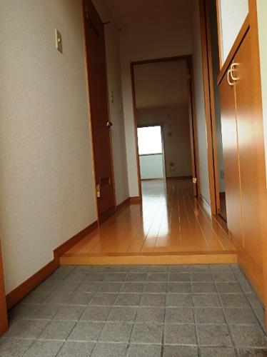 玄関　落ち着いた玄関です