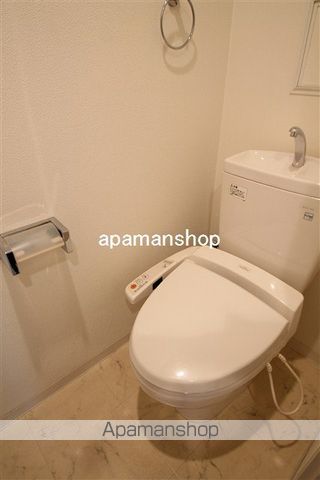 地下鉄御堂筋線 大国町駅 徒歩6分 7階建 築21年のトイレ写真
