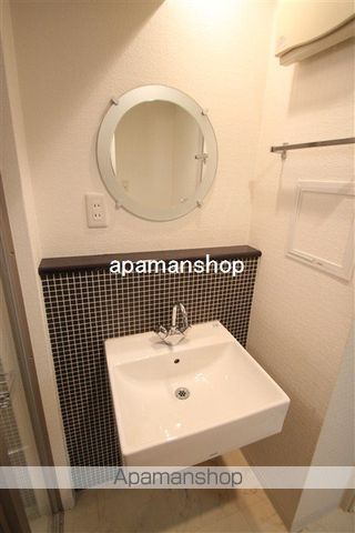 地下鉄御堂筋線 大国町駅 徒歩6分 7階建 築21年の内装写真