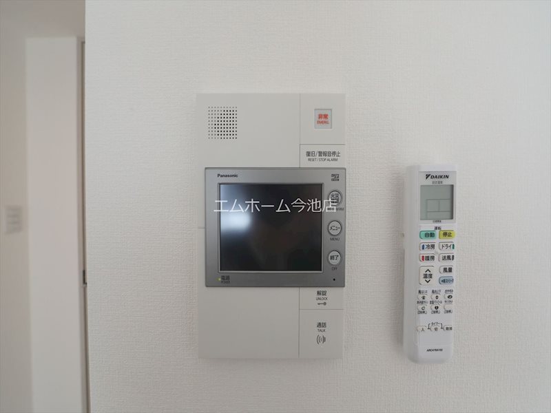 セキュリティ　TVモニター付インターホン