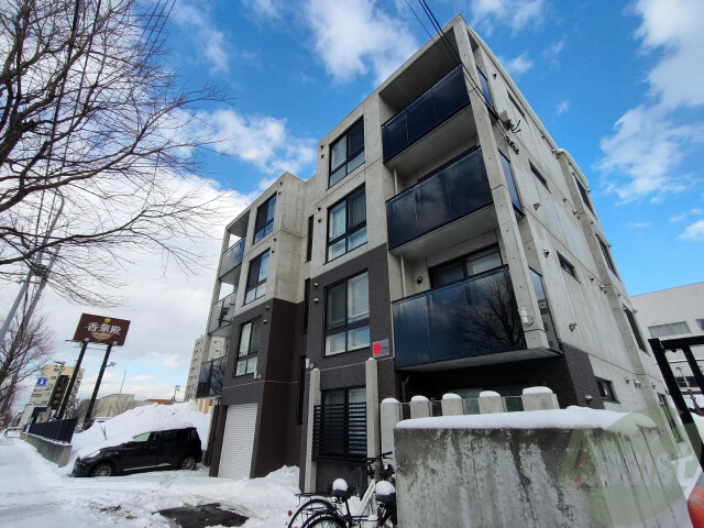 建物外観　札幌市東区北二十二条東「グランディーＮ２２」