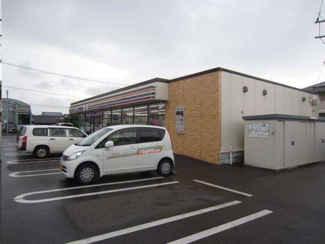 コンビニ　セブンイレブン宮崎南花ヶ島町店（コンビニ）まで208m