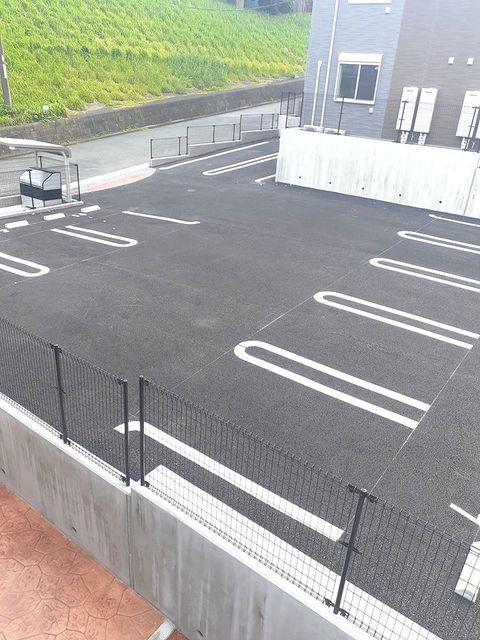 【木更津市畑沢南のアパートの駐車場】