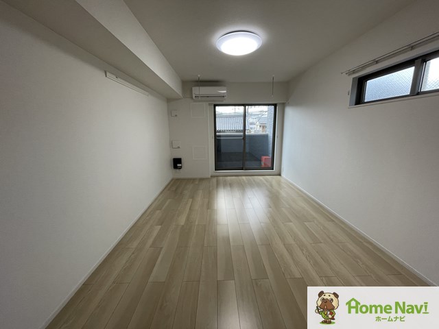居室・リビング　エアコン・照明付き