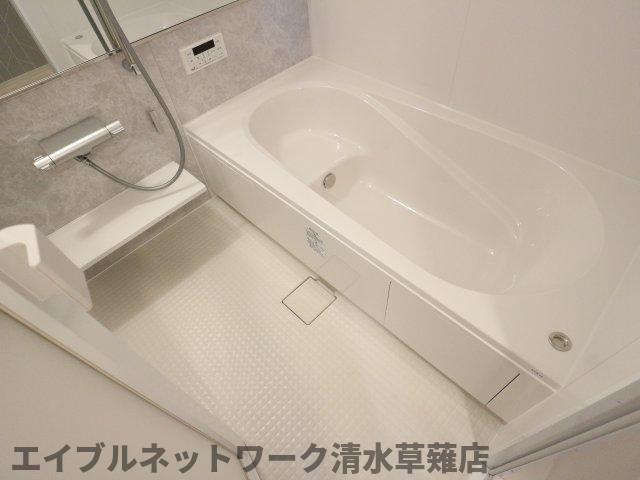 【静岡市清水区吉川のアパートのバス・シャワールーム】