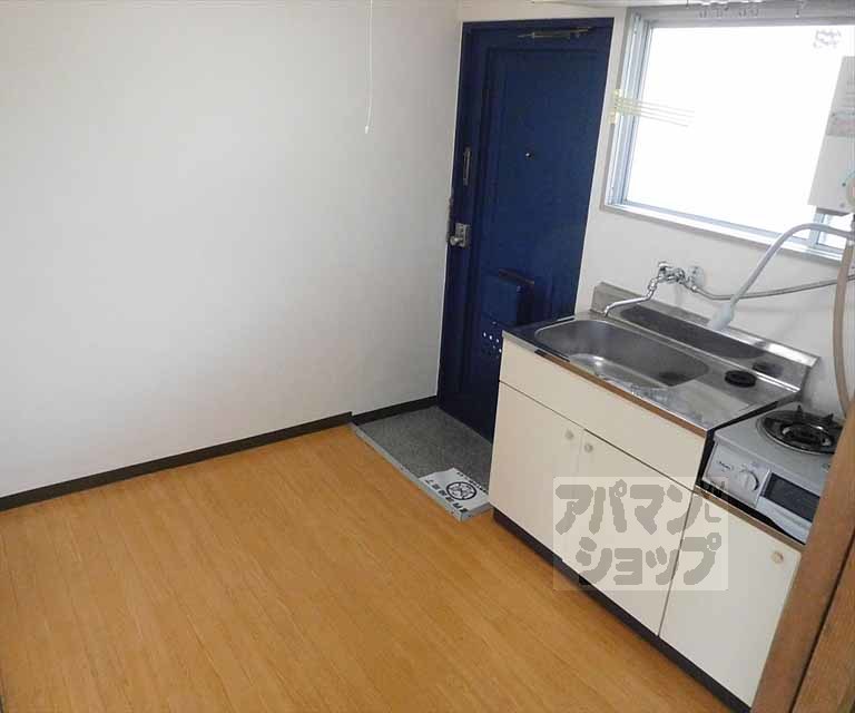 居室・リビング　キッチン